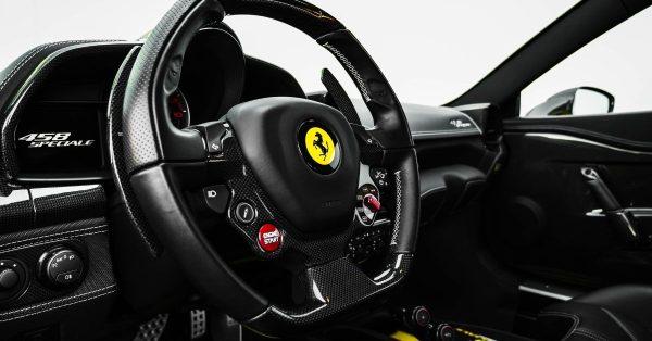 Ferrari Interior : What Is It Like On The Inside?