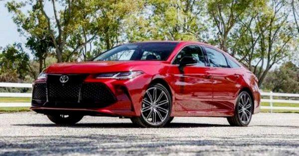 What’s new for the 2022 Toyota Avalon Custom?