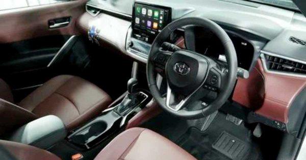 What are the Performance of Toyota Corolla Cross Interior?