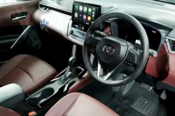 What are the Performance of Toyota Corolla Cross Interior?